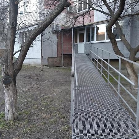 4-X Apartments Center Wi-Fi С 3-Мя Спальнями 95М2 Chernihiv Exterior foto